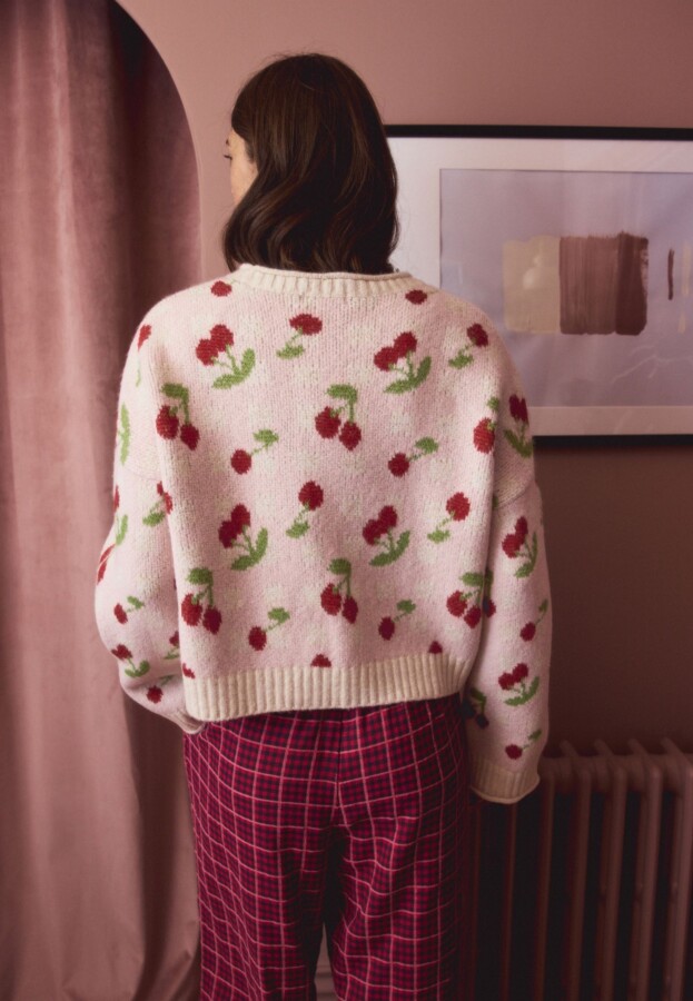 Pull motif cerise tendance